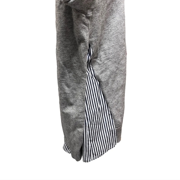 Honey Punch Women’s Size L Stripe Gray Pullover Sweater V-Neck Nautical Layer - Picture 4 of 10